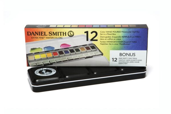 Closed box daniel smith watercolour 12 pan set